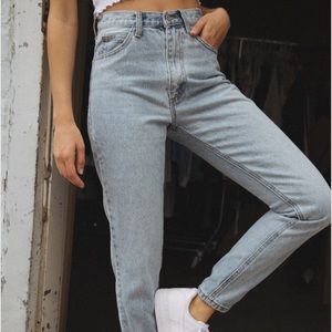 Brandi Melville mom jeans!